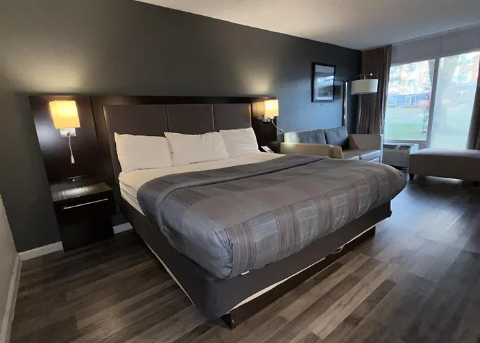 Wilkes Barre Inn & Suites Conference Center